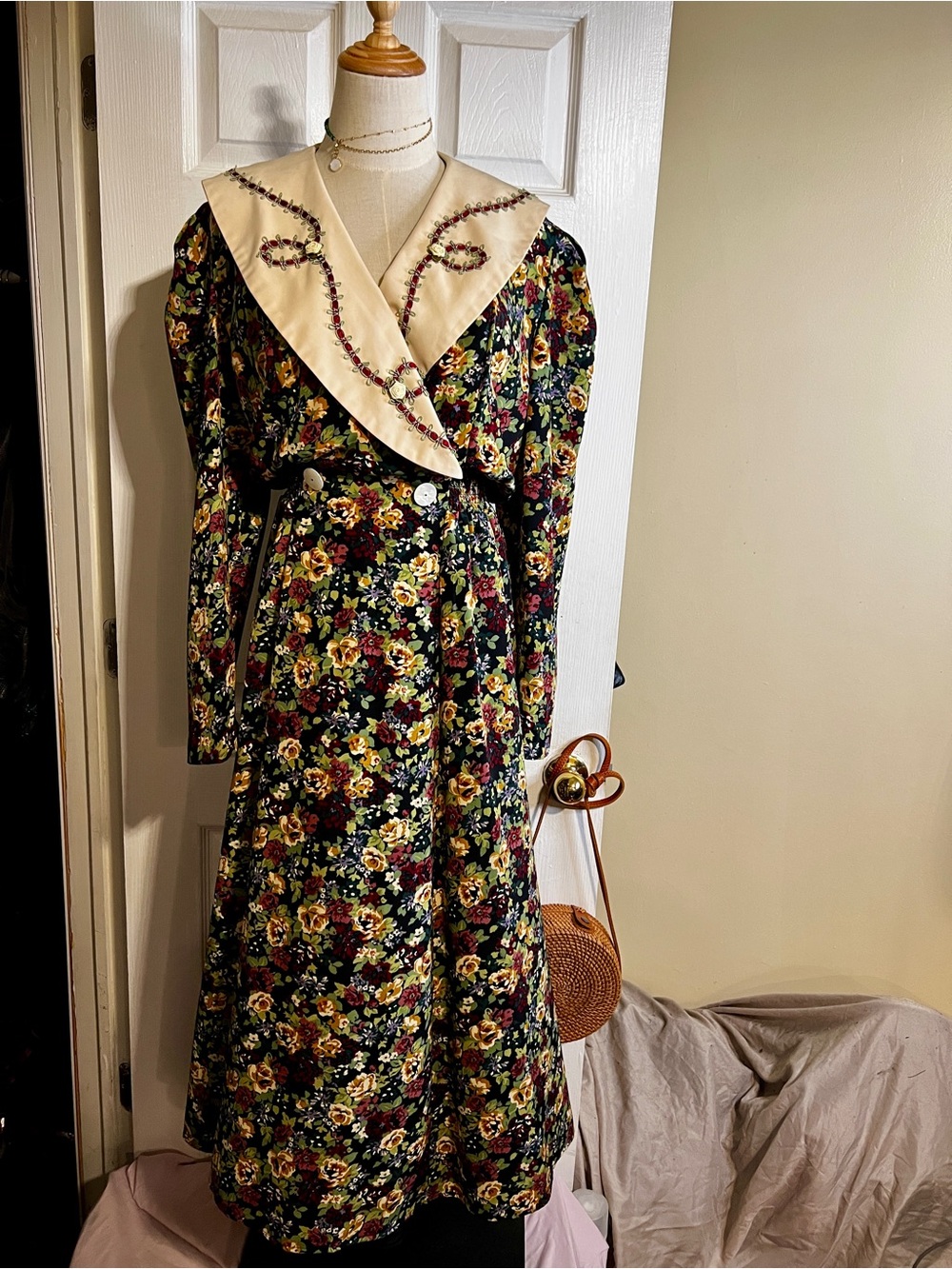 Ms Chaus Vtg 90s Wms Moody Florals Embroidered Collar Cottagecore Maxi Dress‎ 12